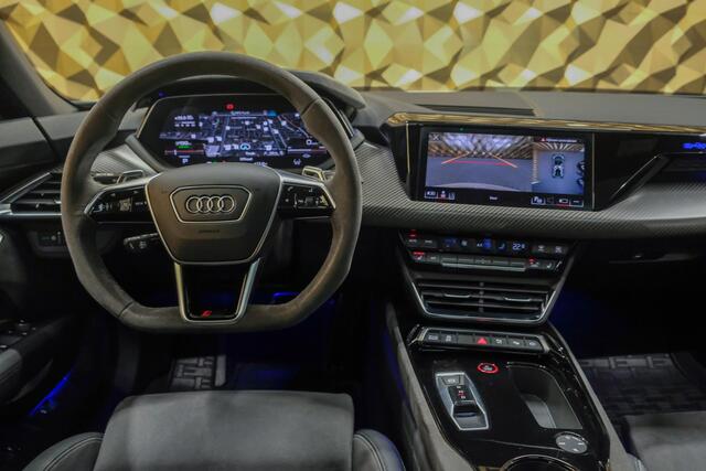Audi e-tron GT RS 600pk 93 kWh Panoramadak *INCL BTW* Bang&Olufsen 4-wielsturing Luchtvering Head-up NLauto