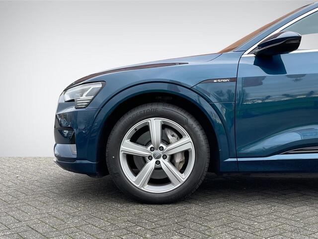 Audi e-tron e-tron 55 quattro advanced 95 kWh Tour Pack | Adapt. Cruise Control | Vol-Leder | Geheugenstoel | Stoelverwarming | Camera | Sportstoelen | Rijklaarprijs!