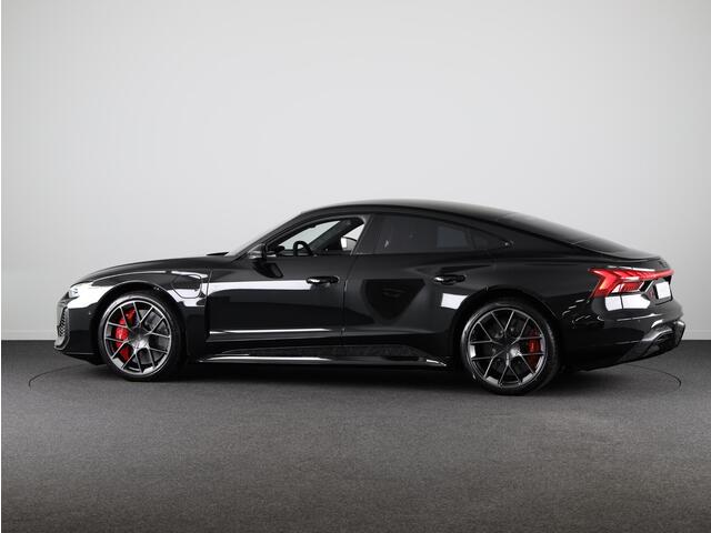 Audi e-tron GT RS e-tron GT Performance Performance 550kW/748pk 1 Audi e-tron GT RS e-tron GT Performance active airsuspension, keramische remmen rood, vierwielbesturing, assistentiepakket Plus, optiekpakket mat carbon, stoelventillatie en massage