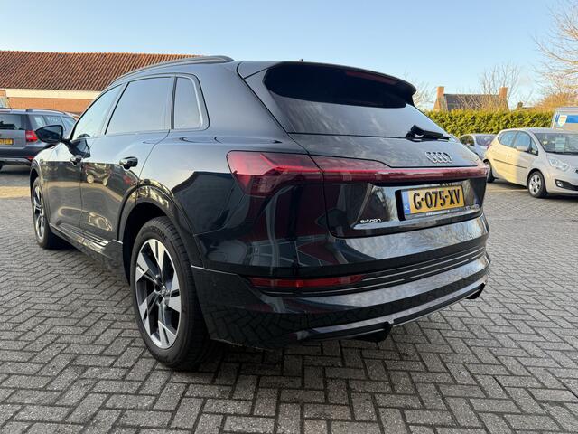 Audi e-tron E-tron | 50 | quattro | Launch edition | Black | 71 kWh