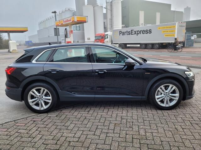 Audi e-tron e-tron 55 quattro advanced 95 kWh