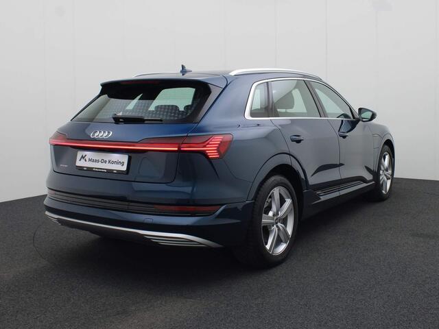 Audi e-tron 55 quattro Advanced 300kW/408PK 95 kWh · Drive select · Luchtvering · Parkeersensoren + camera