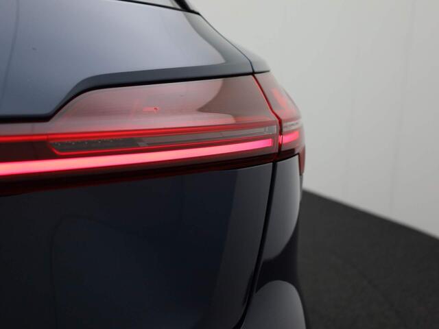 Audi e-tron 55 quattro Advanced 300kW/408PK 95 kWh · Drive select · Luchtvering · Parkeersensoren + camera