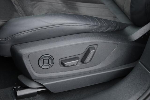 Audi e-tron 55 quattro Advanced edition 95 kWh | Pano | HUD | Soft Close | Luchtvering | Adapt. Cruise | 360cam
