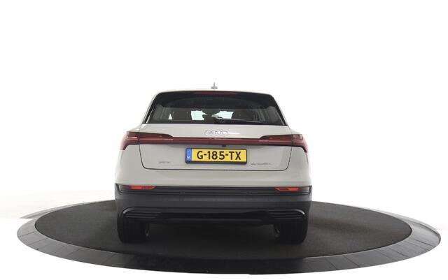 Audi e-tron e-tron 55 quattro 95 kWh Navigatie / Luchtvering / parkeerhulp v+a