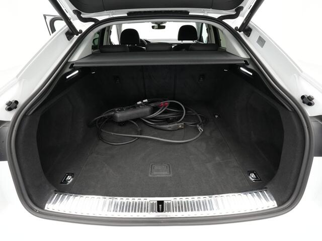 Audi e-tron Sportback 50 quattro Business edition 71 kWh Navigatie Camera Stoelverwarming Audi Sound