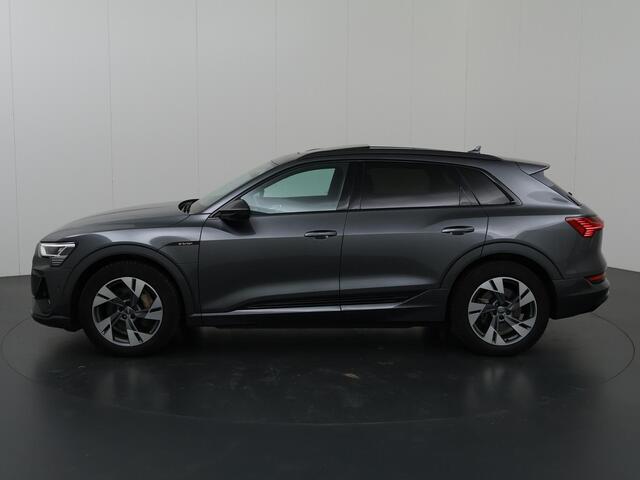 Audi e-tron e-tron 50 quattro Launch edition Black 71 kWh | Panoramadak | Climate Control | Cruise Control Adaptief | Leder | Stoelverwarming | Carplay |