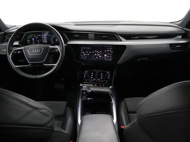 Audi e-tron e-tron 50 quattro Launch edition Black 71 kWh | Panoramadak | Climate Control | Cruise Control Adaptief | Leder | Stoelverwarming | Carplay |