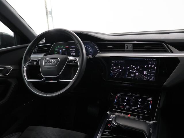 Audi e-tron e-tron 50 quattro Launch edition Black 71 kWh | Panoramadak | Climate Control | Cruise Control Adaptief | Leder | Stoelverwarming | Carplay |