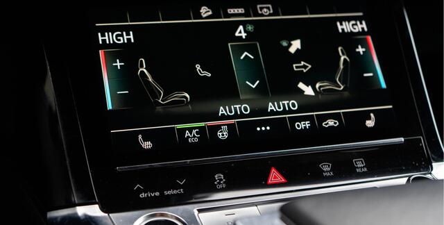 Audi e-tron 55 Quattro / 2x S-line/ Standkachel/ Luchtvering/ Bang & Olufsen Sound System/ Panoramadak/ 300kW (408PK)