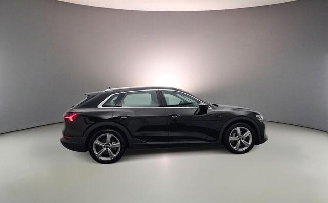 Audi e-tron 55 408pk quattro edition 95 kWh | Virtual Cockpit | Luchtvering | MMI Nav. Plus | Parkeerhulp plus | Cruise control |