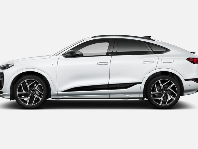 Audi e-tron Q6 S Edition e-tron perf 225kW/306pk 100Kwh Sportback Panoramadak - Privacyglas - Tech pro