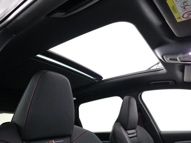 Audi e-tron Q6 First Edition 100 kWh 388 pk | Private lease vanaf ¤ 1749,- pm | Verlengde garantie | Navigatie | Panoramadak | Luchtvering | Bang & Olufsen Audio | 21" Lichtmetalen velgen |