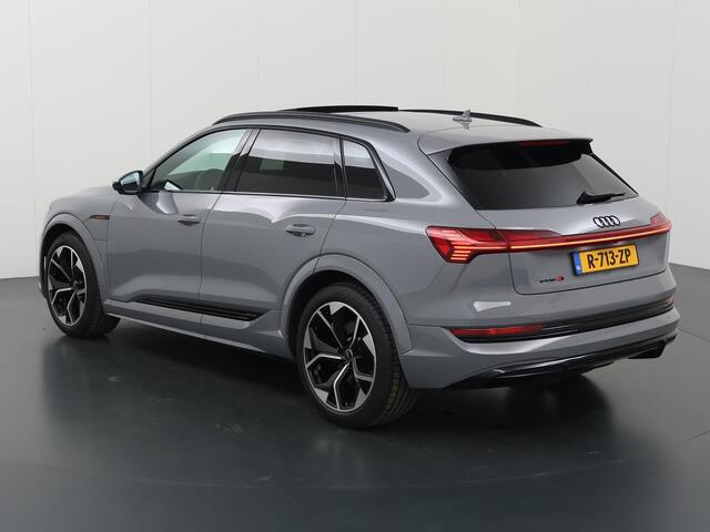 Audi e-tron S quattro 95 kWh | Luchtvering | Adaptieve Cruise Control | Lederen Interieur | Matrix LED | Panoramadak | Ele.verstelbare zetels + geheugen | Live CockPit | Camera | B&o Audio | 21" lichtmetalen velgen | HUD |