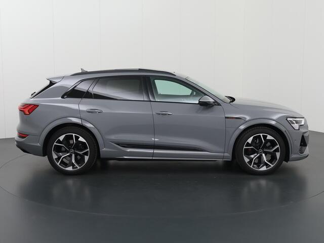 Audi e-tron S quattro 95 kWh | Luchtvering | Adaptieve Cruise Control | Lederen Interieur | Matrix LED | Panoramadak | Ele.verstelbare zetels + geheugen | Live CockPit | Camera | B&o Audio | 21" lichtmetalen velgen | HUD |