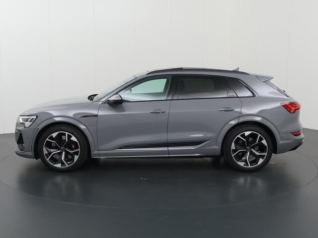 Audi e-tron S quattro 95 kWh | Luchtvering | Adaptieve Cruise Control | Lederen Interieur | Matrix LED | Panoramadak | Ele.verstelbare zetels + geheugen | Live CockPit | Camera | B&o Audio | 21" lichtmetalen velgen | HUD |
