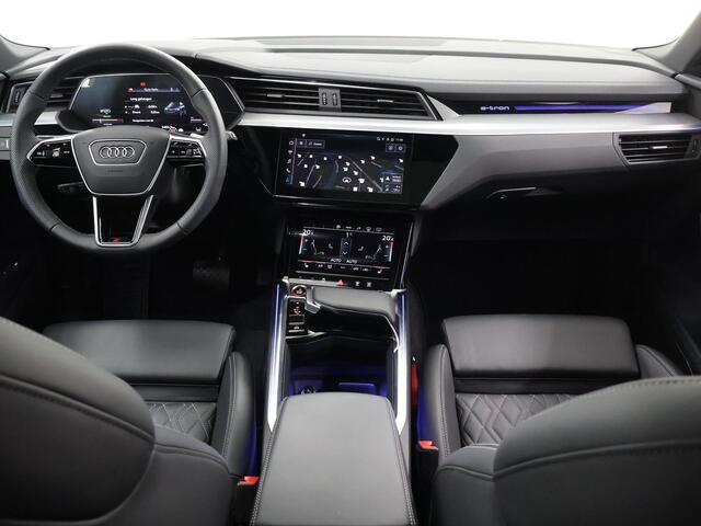 Audi e-tron S quattro 95 kWh | Luchtvering | Adaptieve Cruise Control | Lederen Interieur | Matrix LED | Panoramadak | Ele.verstelbare zetels + geheugen | Live CockPit | Camera | B&o Audio | 21" lichtmetalen velgen | HUD |