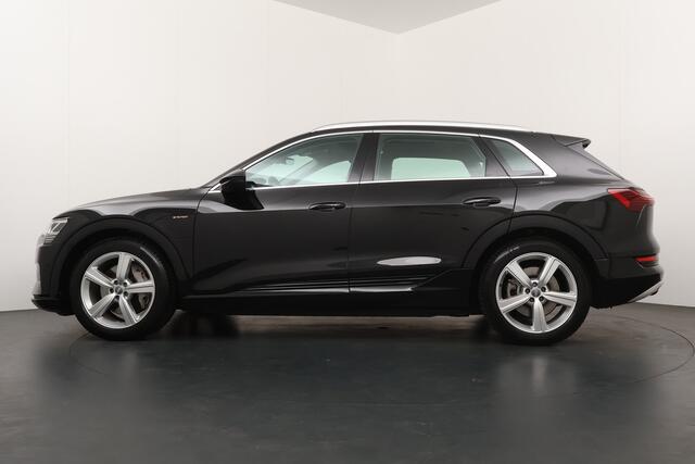 Audi e-tron BWJ 2019 e-tron 50 quattro 313 PK Launch edition plus 71 kWh AUTOMAAT / TREKHAAK / FULL LED / STOELVERW. / SCHUIF PANODAK / LEDER / ELEKTR STOELEN / NAVI / CLIMA / CRUISE / PDC / LMV