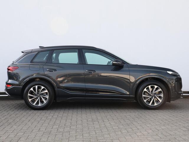 Audi e-tron Q6 Advanced edition performance 100 kWh | Voordeel is ¤ 5.183,- | Sportstoelen | Tech plus pakket | 19" Lichtmetalen velgen | Bumpoers in carrosseriekleur | Uit voorraad leverbaar |