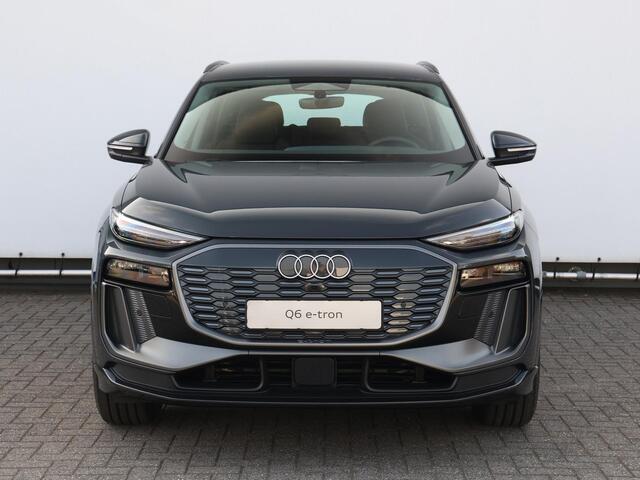 Audi e-tron Q6 Advanced edition performance 100 kWh | Voordeel is ¤ 5.183,- | Sportstoelen | Tech plus pakket | 19" Lichtmetalen velgen | Bumpoers in carrosseriekleur | Uit voorraad leverbaar |