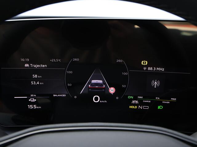 Audi e-tron Q6 Advanced edition performance 100 kWh | Voordeel is ¤ 5.183,- | Sportstoelen | Tech plus pakket | 19" Lichtmetalen velgen | Bumpoers in carrosseriekleur | Uit voorraad leverbaar |