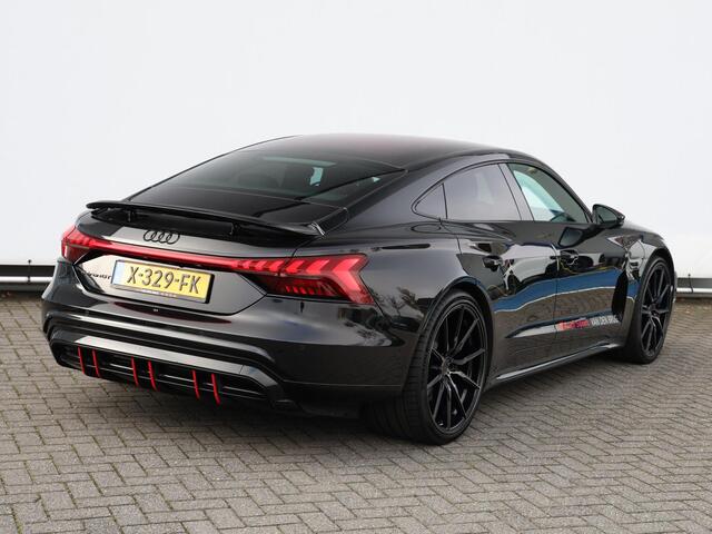 Audi e-tron GT 476pk | 95Kwh | Vierwielbesturing | Luchtvering | Concaver 22" Exclusive wielen | Panoramadak | B&O