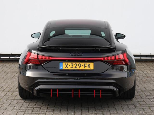 Audi e-tron GT 476pk | 95Kwh | Vierwielbesturing | Luchtvering | Concaver 22" Exclusive wielen | Panoramadak | B&O