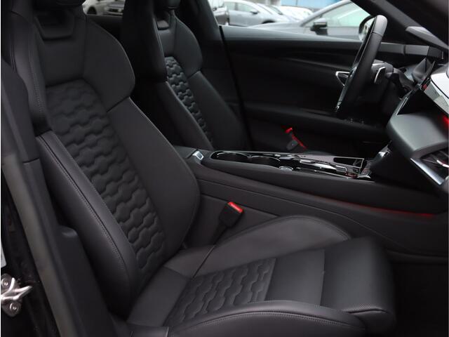 Audi e-tron GT 476pk | 95Kwh | Vierwielbesturing | Luchtvering | Concaver 22" Exclusive wielen | Panoramadak | B&O