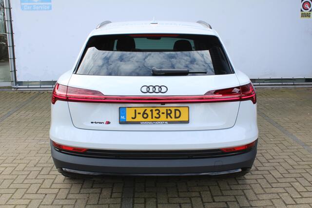 Audi e-tron 50 quattro edition 71 kWh | Incl. 12 maanden Garantie | Achteruitrijcamera | Luchtvering | Adaptive cruise controle | Stoelverwarming | Climate contorle | Navigatie | Elektrische kofferklep | Half Leder/Alcantara | Standkachel | Apple CarPlay/Android Auto