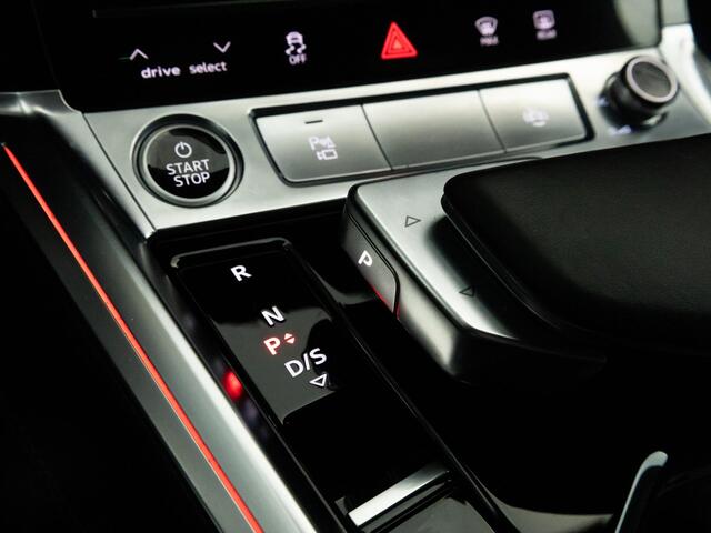 Audi e-tron S-Line 55 quattro 95 kWh 408pk | Elektr. voorstoelen | Bang & Olufson | Trekhaak | Camera | Adaptieve Cruise | Elektr. kofferbak |