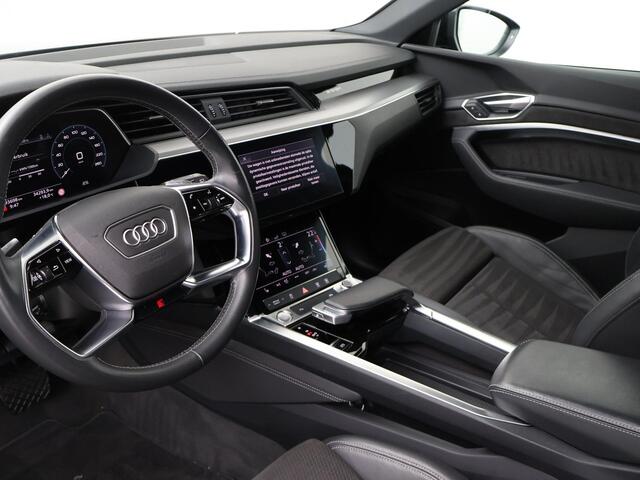 Audi e-tron e-tron 55 quattro advanced 95 kWh | 408 PK | Panoramadak | Lichtmetalen velgen 20"| Sportstoelen |