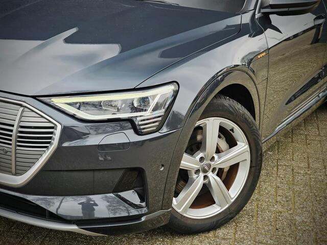 Audi e-tron e-tron 55 quattro advanced 95 kWh / BANG OLUFSEN / VERWACHT