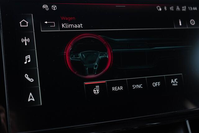 Audi e-tron S Quattro 371kW / Luchtvering/ Standkachel/ Head-Up Display/ Trekhaak/ Panoramadak/ 371kW (504PK)
