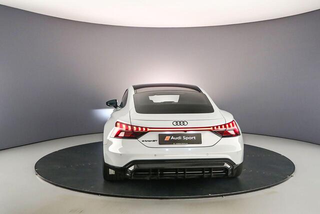 Audi e-tron GT | B&O | Head Up | 4-Wiel Besturing | 360Cam | Stoelventilatie | Leder | Matrix LED | Pro Stoelen |