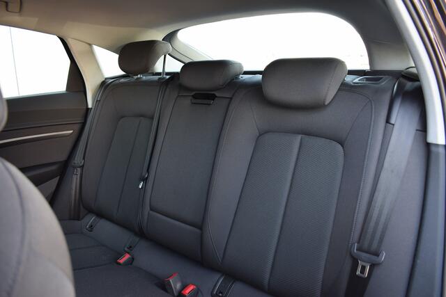 Audi e-tron Sportback 50 quattro Business edition 71 kWh | Luchtvering | Mem. Seats | Virtual | 21" LM