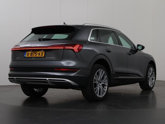 Audi e-tron 55 quattro S edition 95 kWh | Panoramadak | Navigatie | Cruise Control Adaptief | Keyless Go | Elektr. Achterklep |