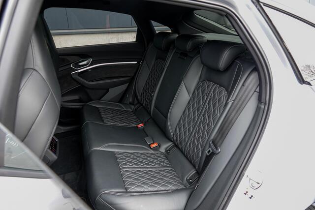 Audi e-tron Sportback 55 quattro edition 95 kWh *Bang & Olufsen / Panorama / HUD / Surround-View / Memory*