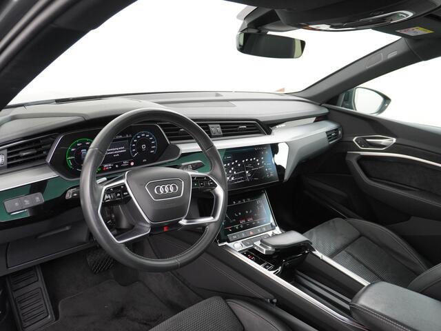 Audi e-tron Sportback 50 Quattro 71kWh S-LineLuchtvering Adaptive-Cruise Panorama-Dak Apple Carplay Android Trekhaak Elektr.Sport-Stoel+Leder/Alcantara+Verwarmd+Geheugen Lmv 20" B&O-HiFi Camera HUD Matrix-LED 4 Zone Ecc Comfortsleutel Matrix-Led PDC Edition Phone-Box