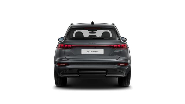 Audi e-tron Q6 performance 306 1AT S Edition Automaat | S line-interieur met sportstoelen en zwarte stoffen-kunstlederen bekleding | Exterieurpakket zwart