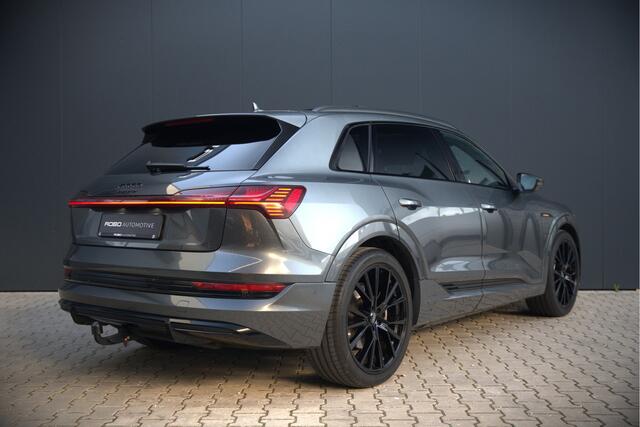 Audi e-tron e-tron 50 quattro S edition Black 71 kWh | S-Line | Panoramadak | Memory Seats | Camera | Trekhaak | Luchtvering | Adaptive Cruise Control | Keyless | Matrix LED | Leder | Stoelverwarming | NAP |