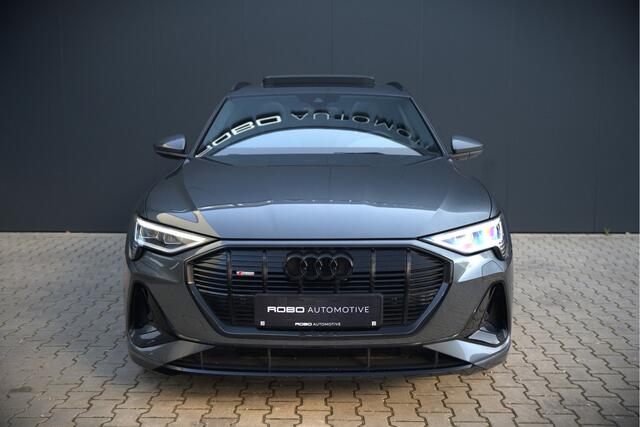 Audi e-tron e-tron 50 quattro S edition Black 71 kWh | S-Line | Panoramadak | Memory Seats | Camera | Trekhaak | Luchtvering | Adaptive Cruise Control | Keyless | Matrix LED | Leder | Stoelverwarming | NAP |