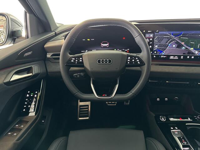 Audi e-tron Q6 S edition quattro 388Pk 100 kWh / Stoelverwarming voor en achter / Sportstoelen plus voorin / 360 Area view camera / Park assist plus