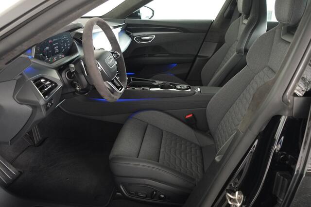 Audi e-tron GT 93 kWh Panorama / ACC / VC / Cam / Alcantara / LED