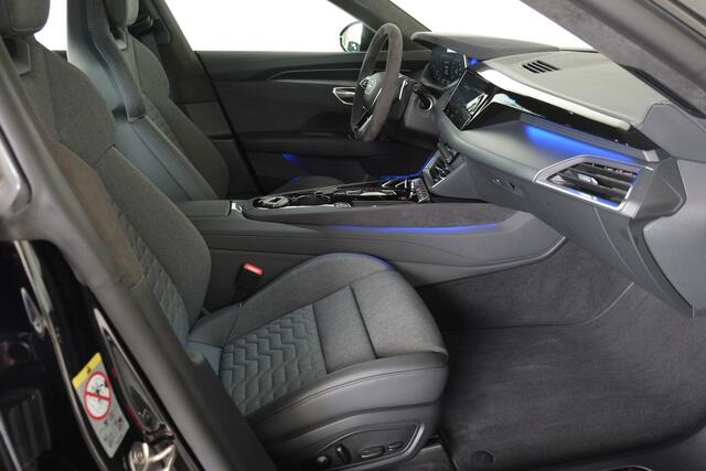 Audi e-tron GT 93 kWh Panorama / ACC / VC / Cam / Alcantara / LED