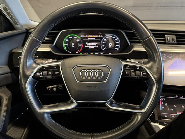 Audi e-tron e-tron 50 quattro Launch edition plus 71 kWh | Pano | Leder | Camera | Carplay | Stoelverwarming | Afn. trekhaak | 21'' LMV