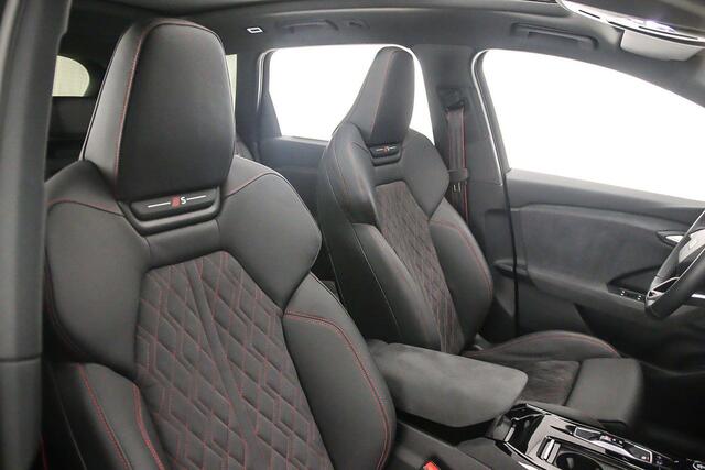Audi e-tron Q6 Edition One 55 quattro | Pano | Head Up | Luchtvering | B&O | Matrix | 2de Scherm | 360Cam | OLED | Matrix LED | Keyless |