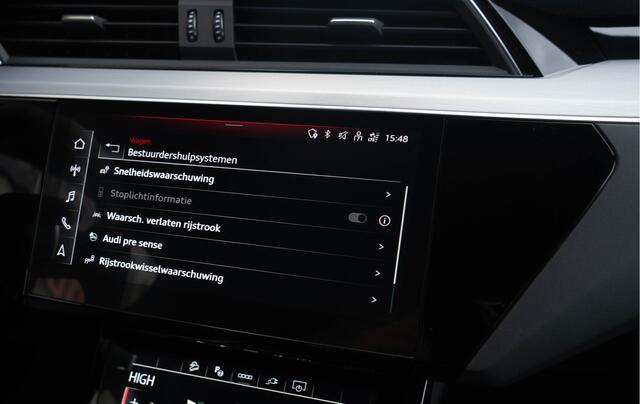Audi e-tron Sportback S Quattro 371kW / Luchtvering/ Standkachel/ Bang & Olufsen Sound System/ Panoramadak/ 371kW (504PK)