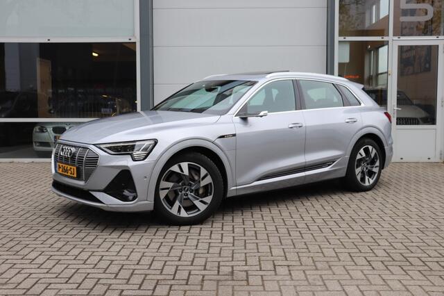 Audi e-tron 55 QUATTRO S EDITION 95kWh/PANO/HEAD.UP/MATRIX/360/BenO/TREKH./20