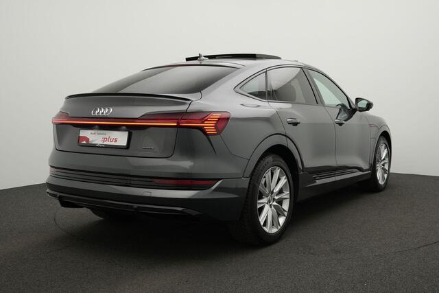 Audi e-tron Sportback 55 quattro S edition 95 kWh 408 pk | Pano | Keyless | Head-up | B&O | Stoelverwarming | Camera | Matrix-led |