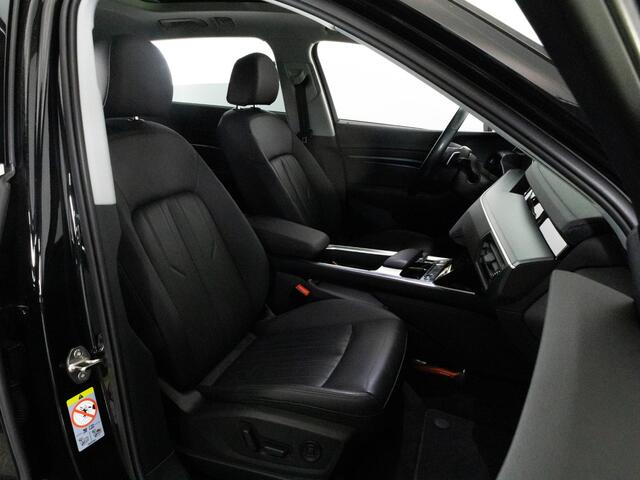 Audi e-tron e-tron 50 QUATTRO 313 PK Launch edition plus | Panoramadak | Elek. stoelen + geh. | Stoelverwarming | Adaptive Cruise | Apple Carplay | Navi